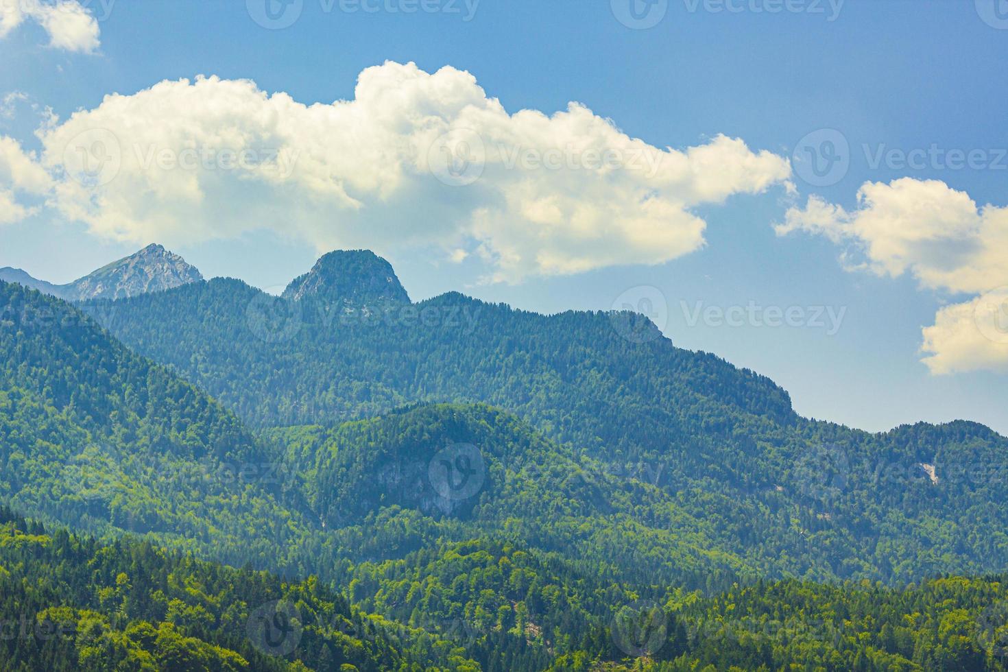 paisagem montanhosa na caríntia, áustria foto