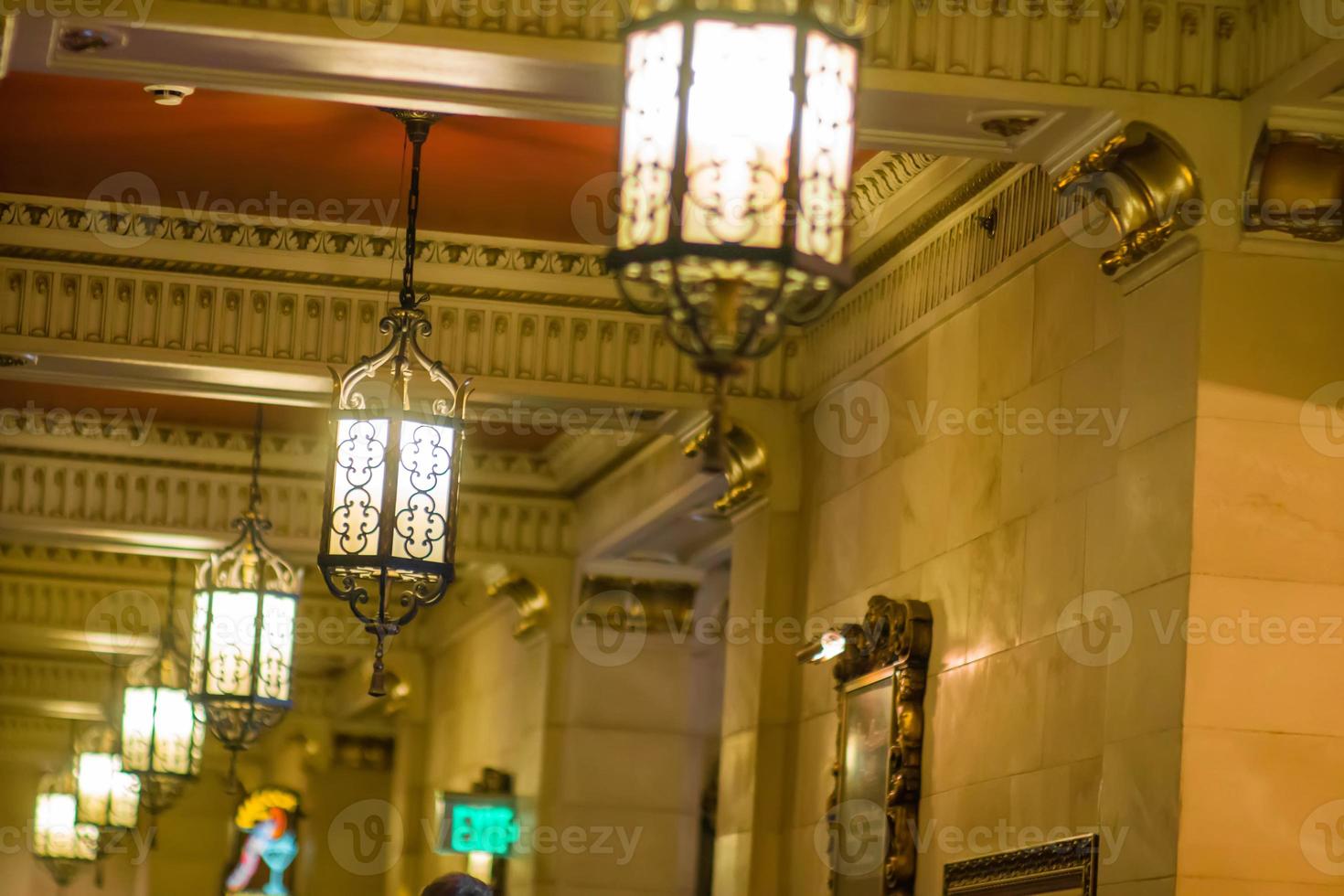 interior de lobby de hotel histrico de luxo foto