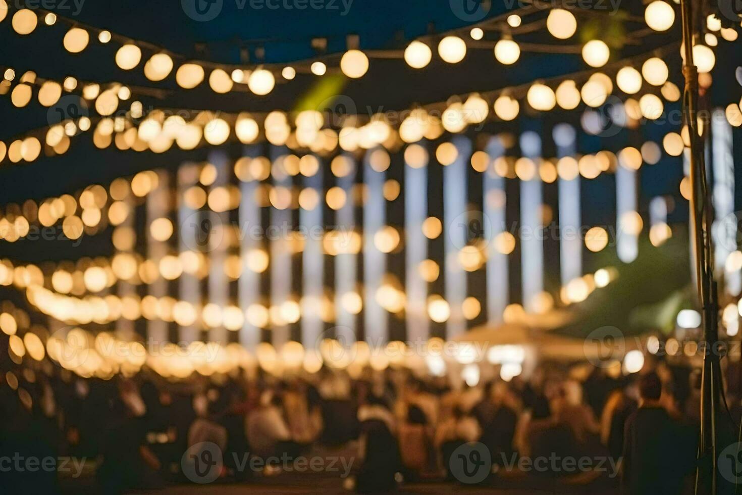 uma multidão do pessoas às noite com luzes suspensão a partir de a teto. gerado por IA foto