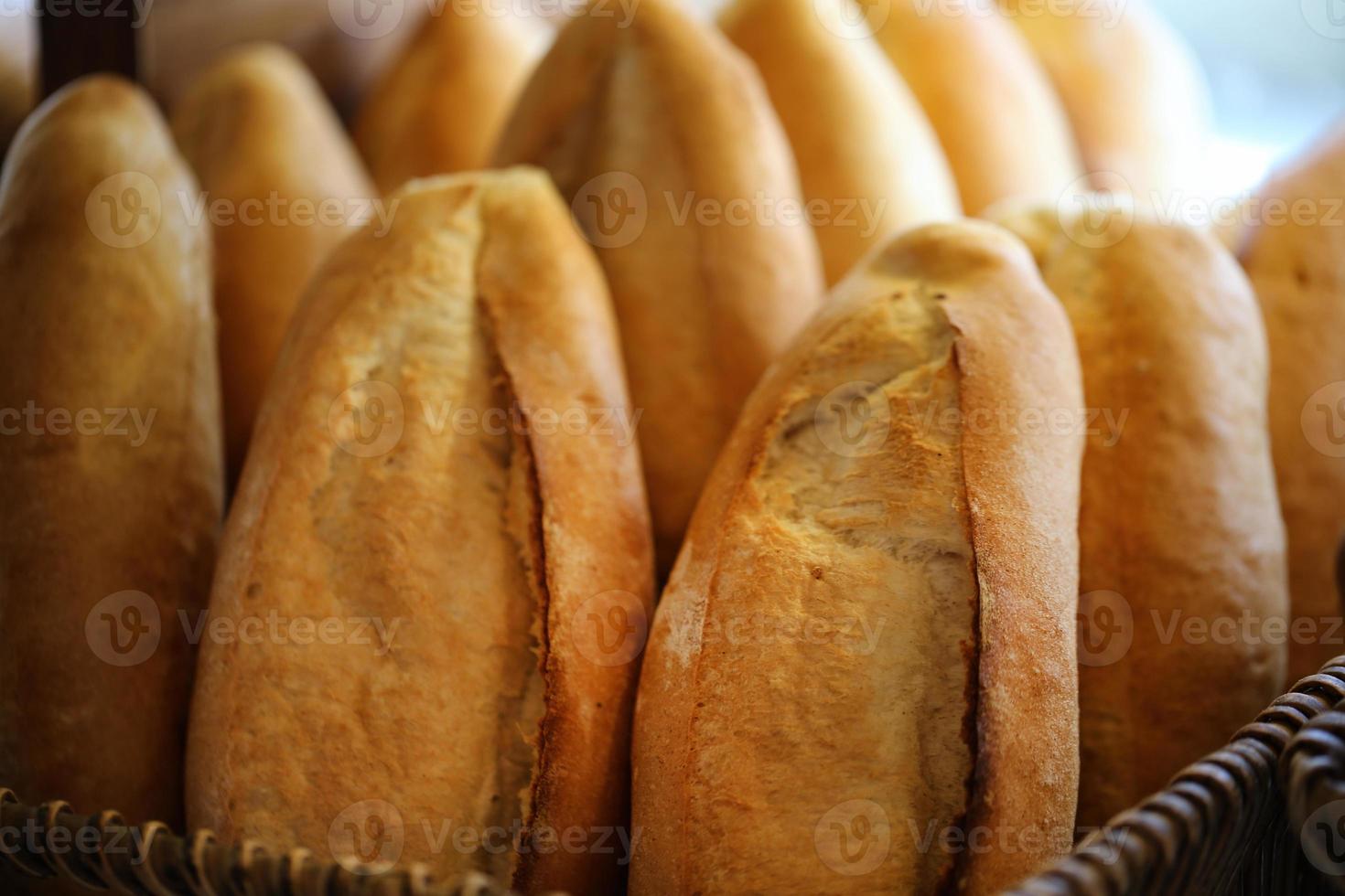 cesta de padaria, produtos farináceos, padaria, padaria e cesta de pão foto