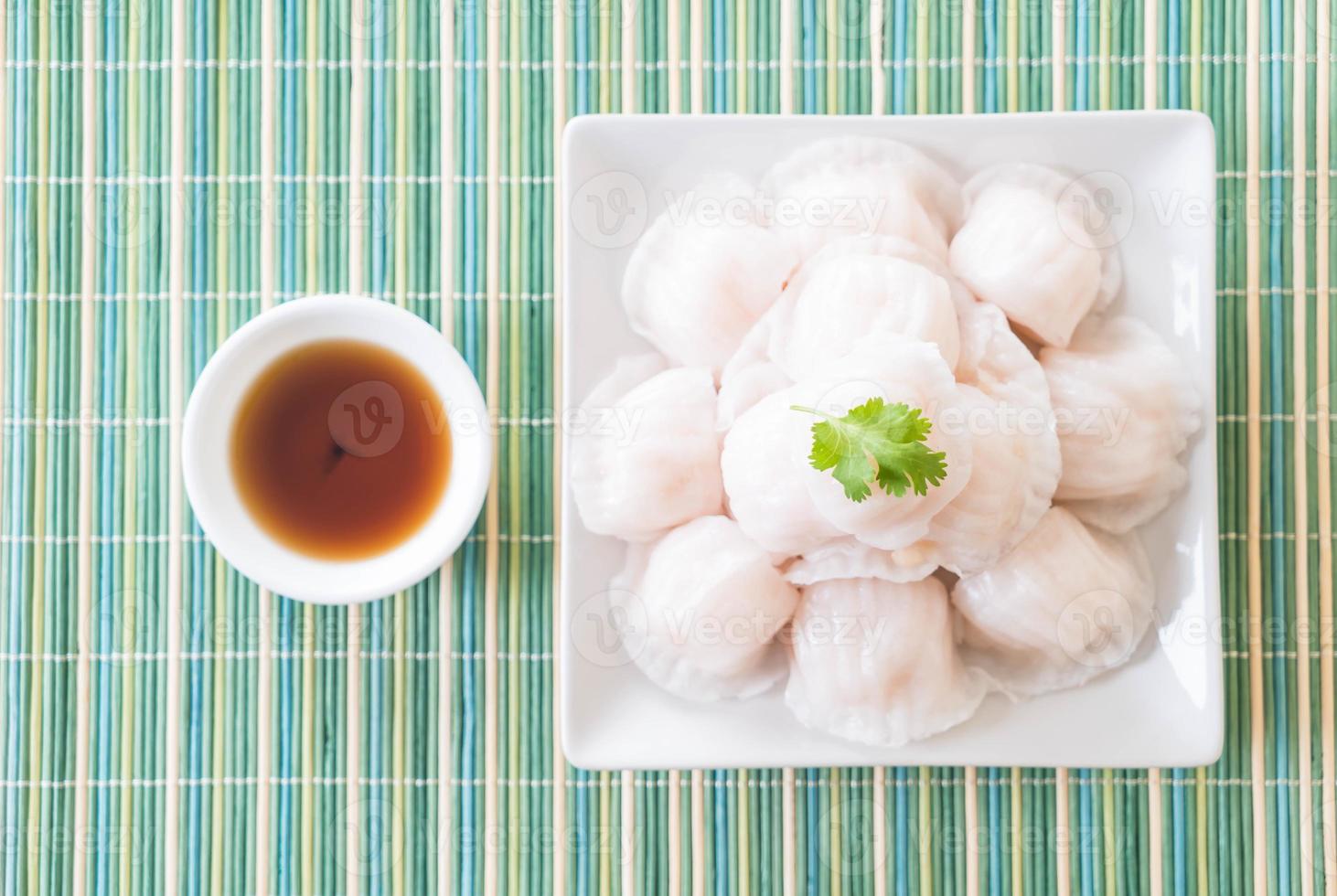 bolinhos de camarão no vapor dim sum foto