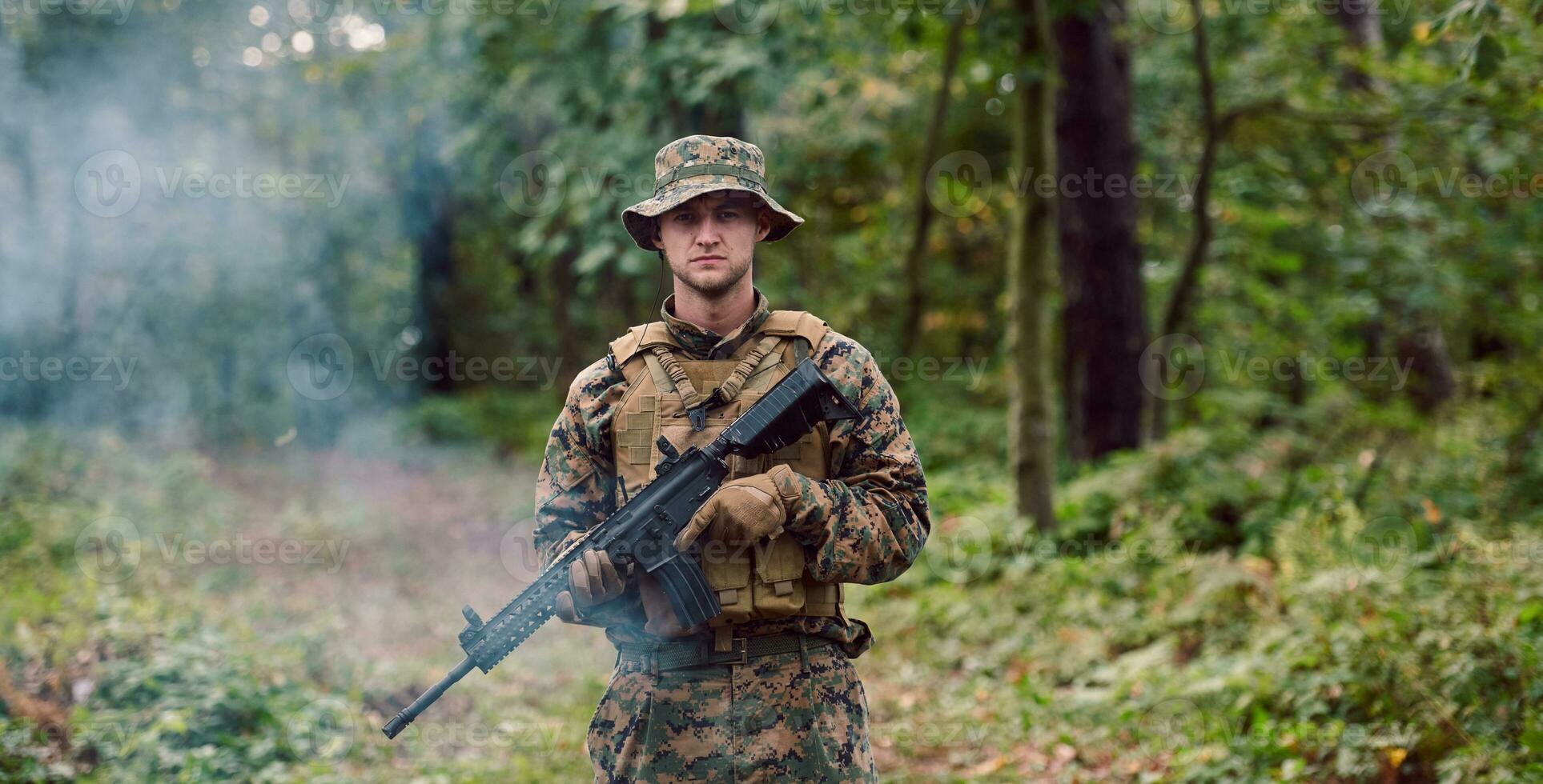 soldado dentro uma missão foto
