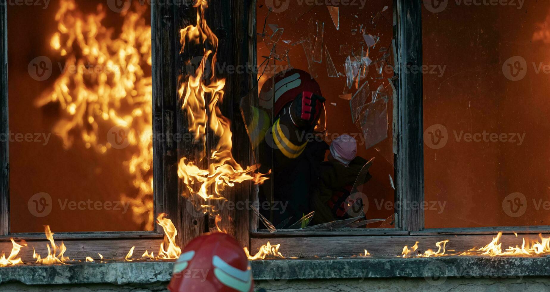 bombeiro herói carregando bebê menina Fora a partir de queimando construção área a partir de fogo incidente. resgate pessoas a partir de perigoso Lugar, colocar foto