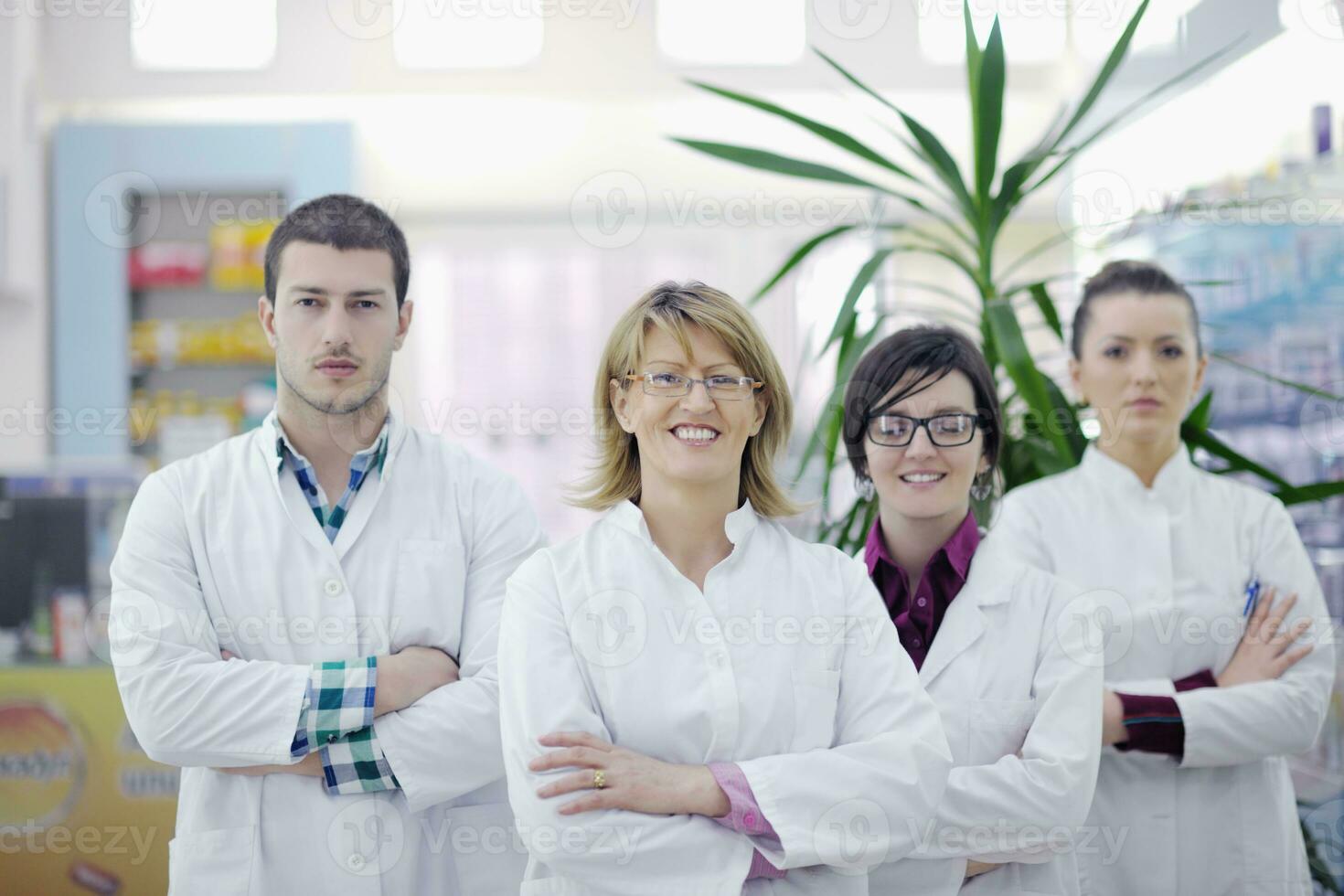 equipe de pessoas de farmácia foto