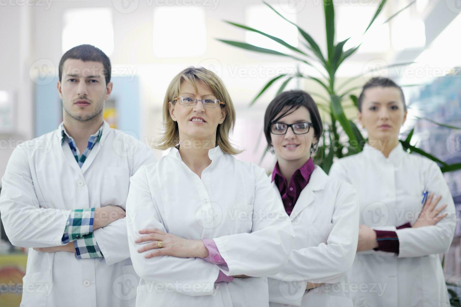 equipe de pessoas de farmácia foto