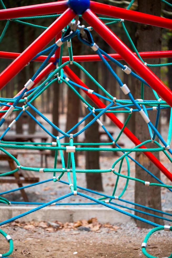 parque infantil ao ar livre para se divertir foto