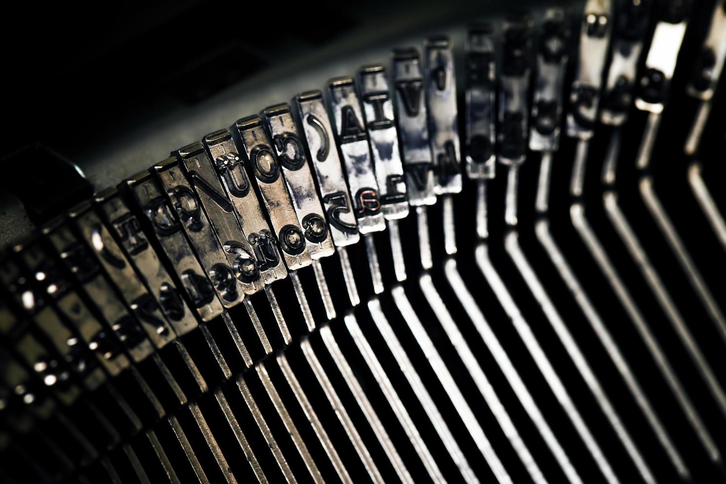 velha máquina de escrever antiga foto
