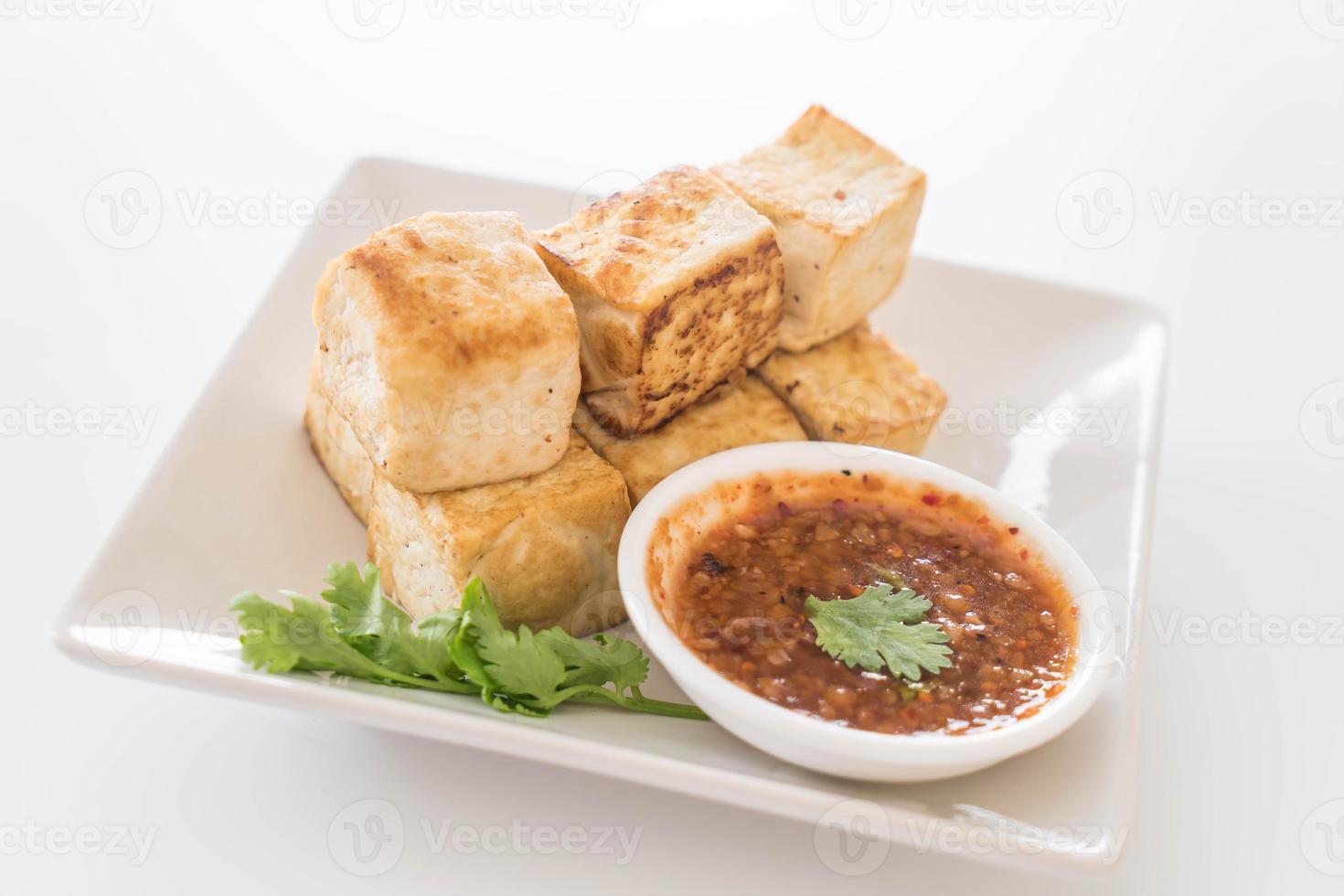 tofu frito - comida saudável foto