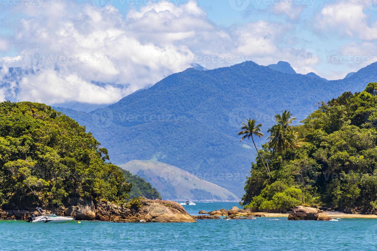 a grande ilha tropical ilha grande, angra dos reis brasil. foto