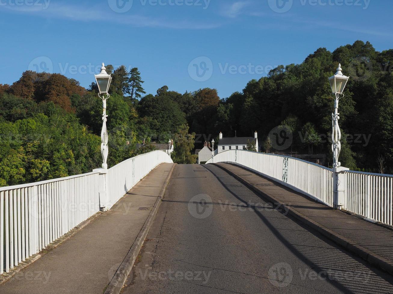 ponte wye velha em chepstow foto