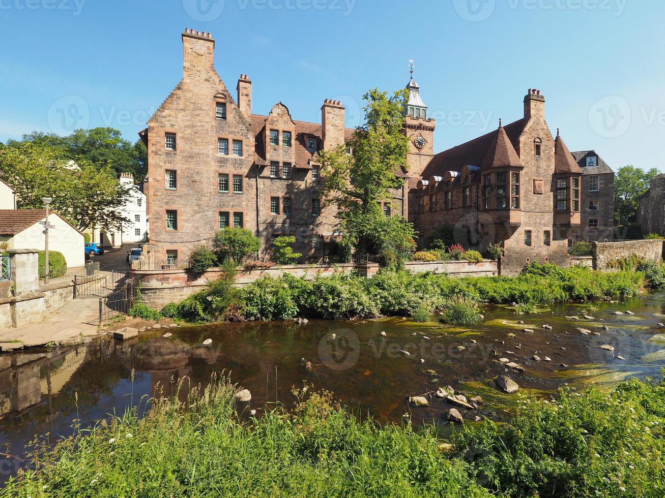 água do rio Leith em Dean Village em Edimburgo foto