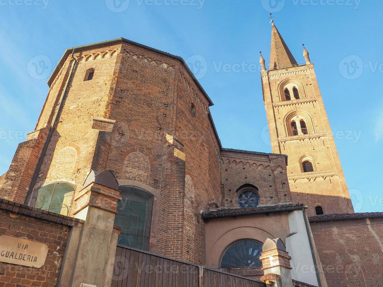 igreja de san domenico em chieri foto