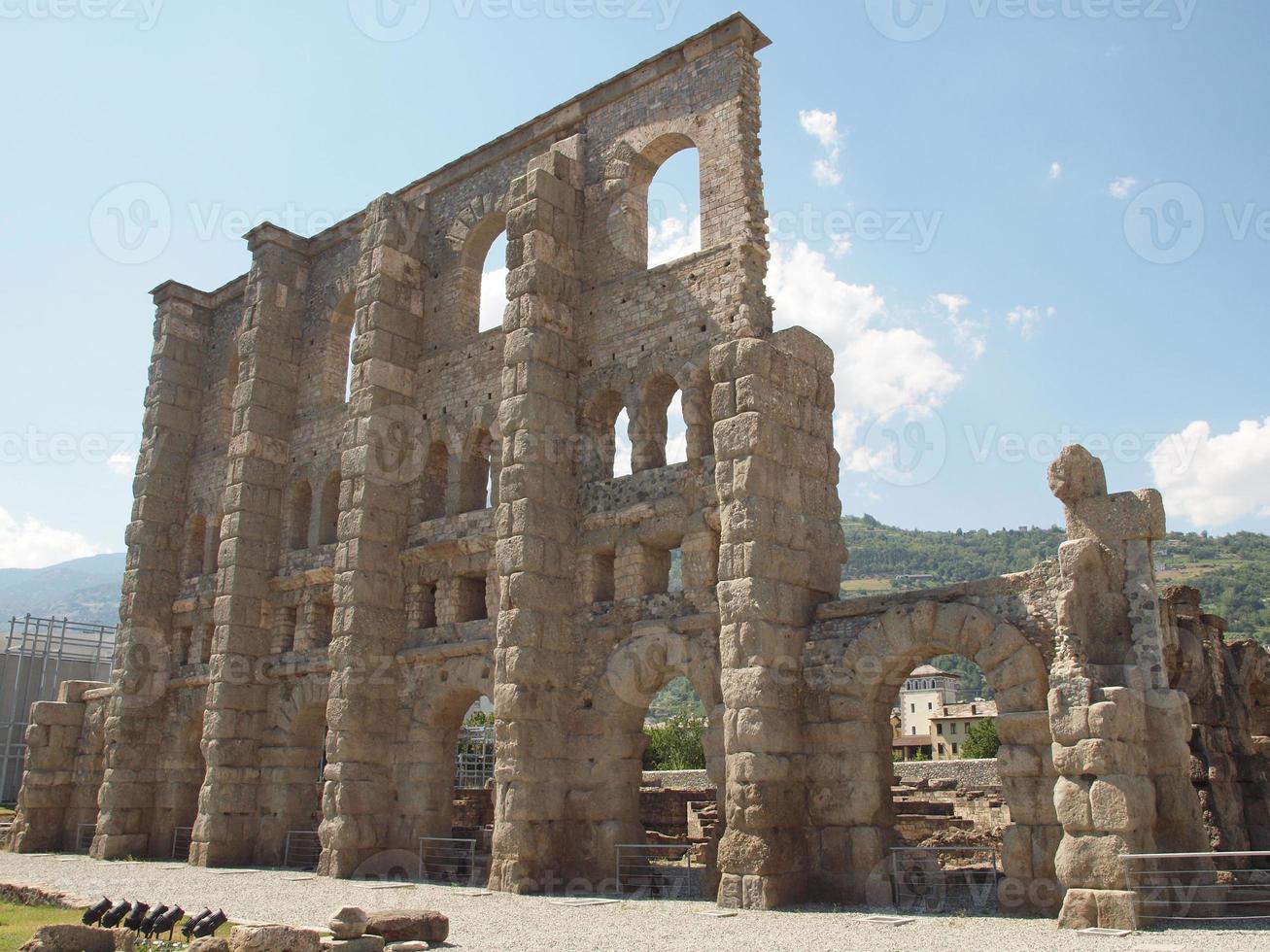 teatro romano aosta foto