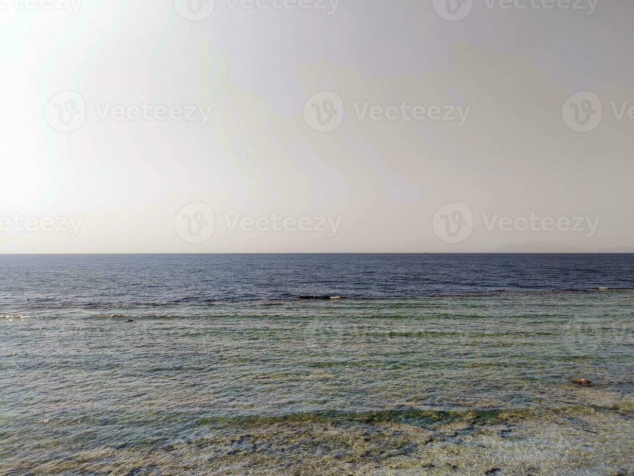 vermelho mar dentro Egito natural fundo foto
