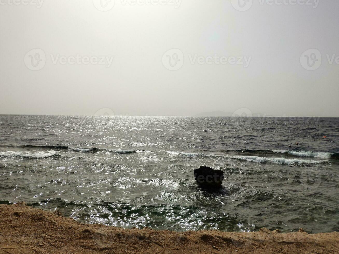 vermelho mar aceso de verão Sol do Egito foto