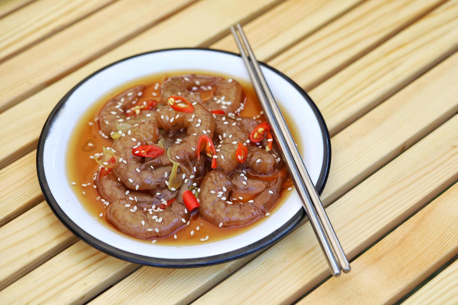 camarões saewoo-jang em molho de soja pimenta, comida coreana foto