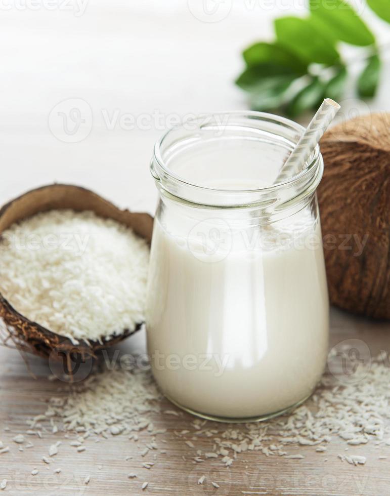 leite de coco fresco foto
