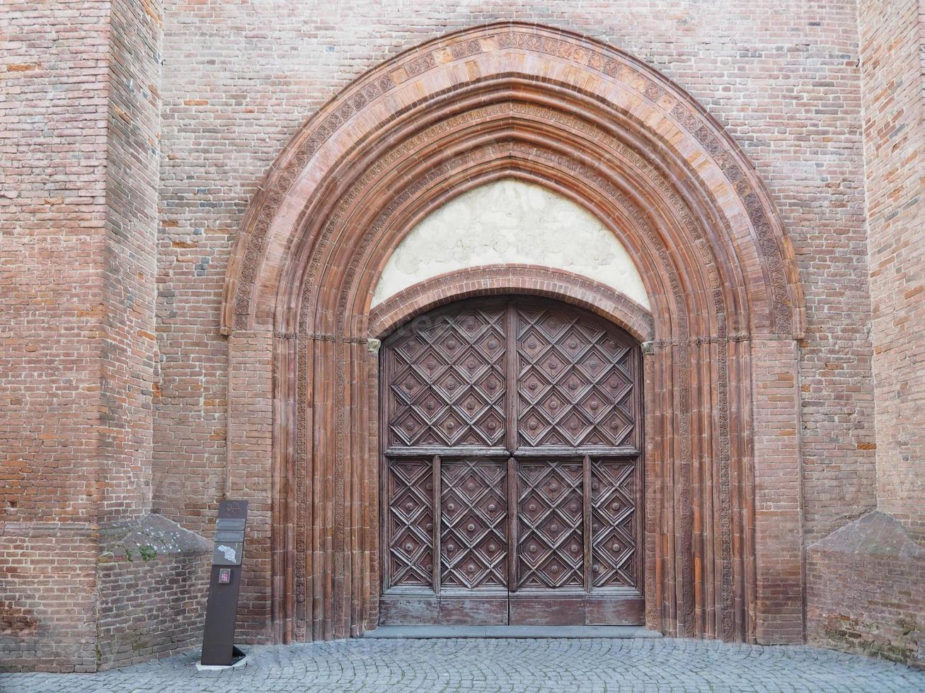 igreja de san domenico em chieri foto