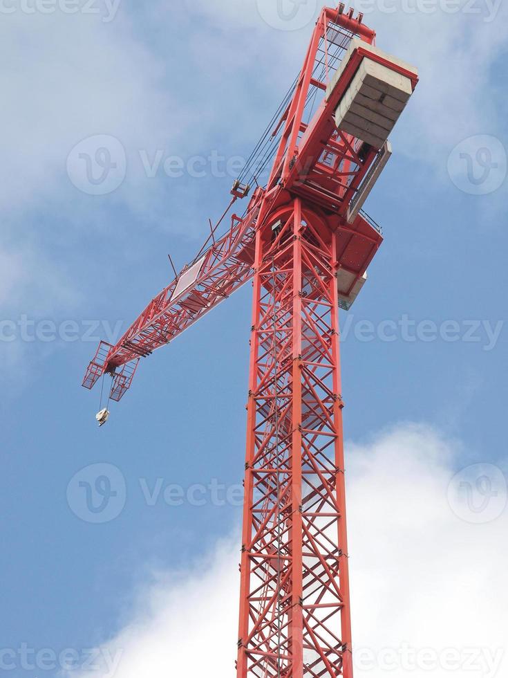 guindaste no canteiro de obras foto