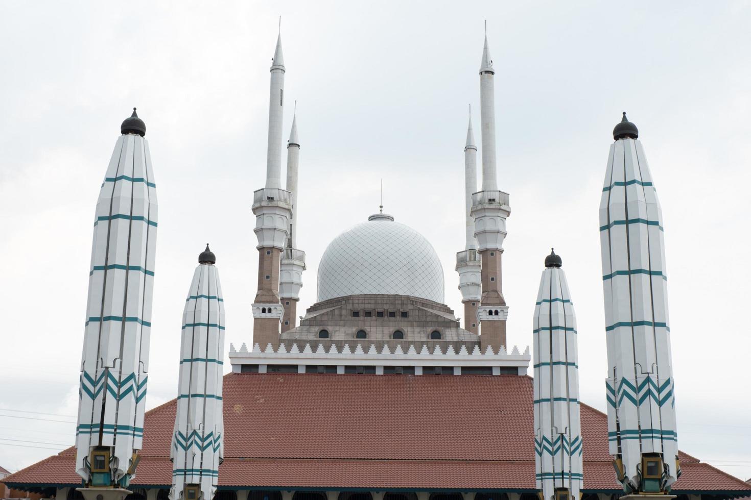 grande mesquita de java central, indonésia foto