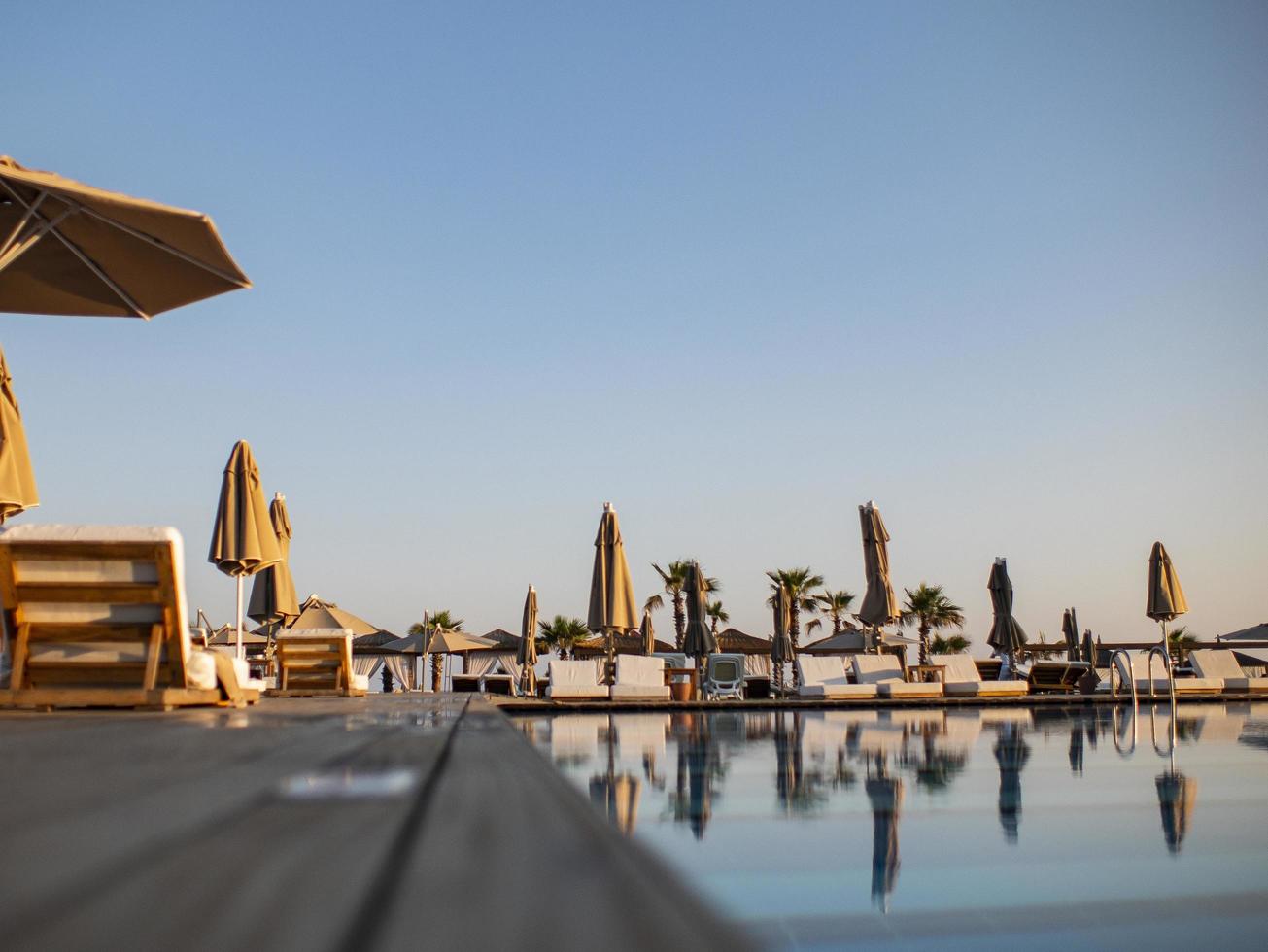 piscina de hotel de férias de luxo, vista incrível foto