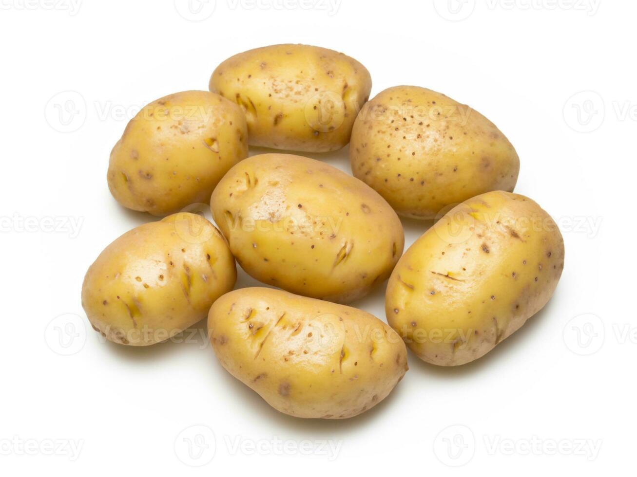 Novo batatas em branco fundo foto