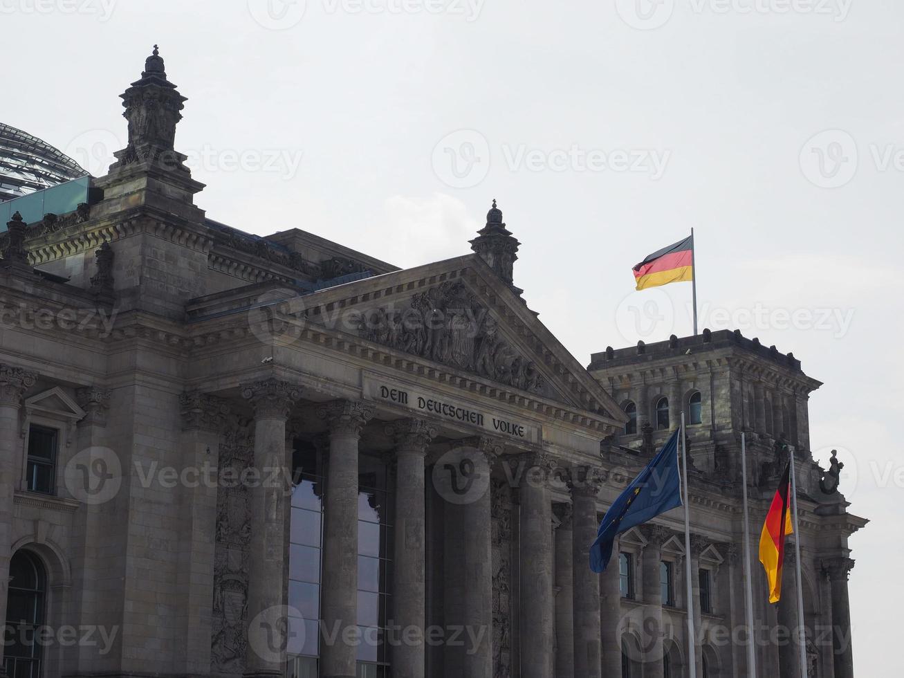 Parlamento Bundestag em Berlim foto