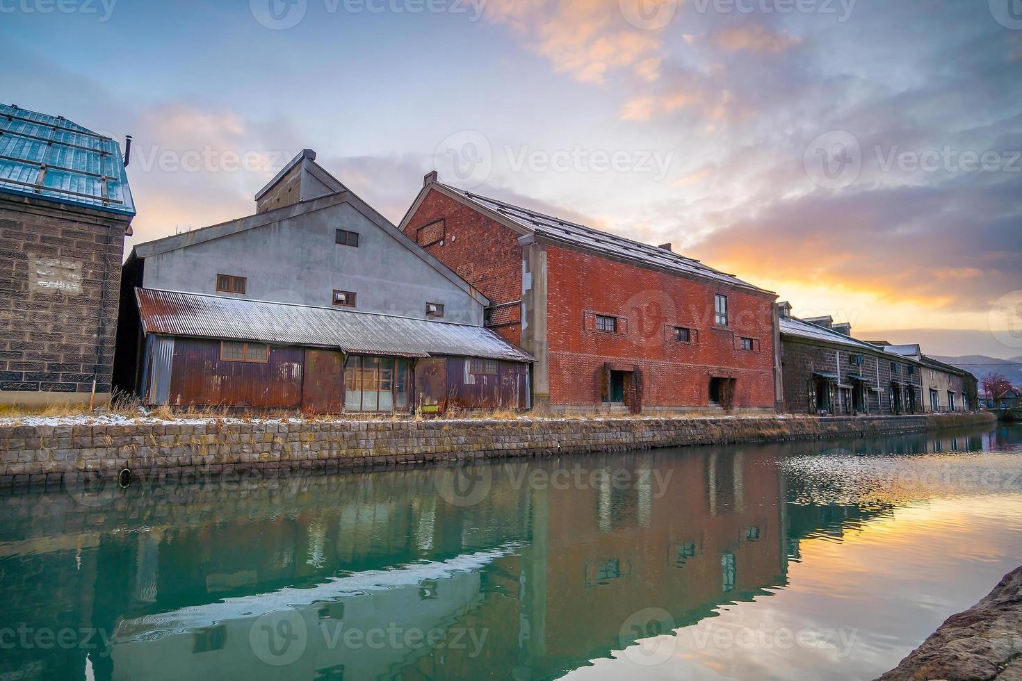 vista da cidade de otaru, canal e armazém histórico do Japão, sapporo foto