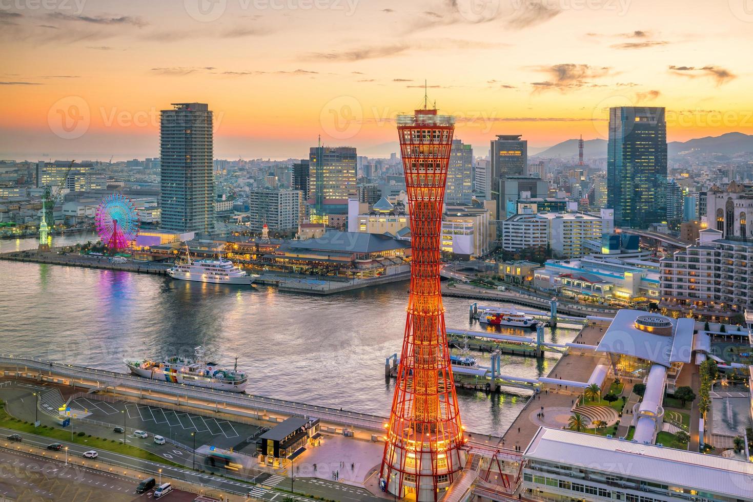 horizonte e porto de kobe no japão foto