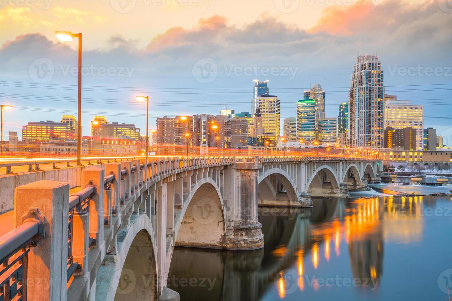 minneapolis city downtown skyline eua foto