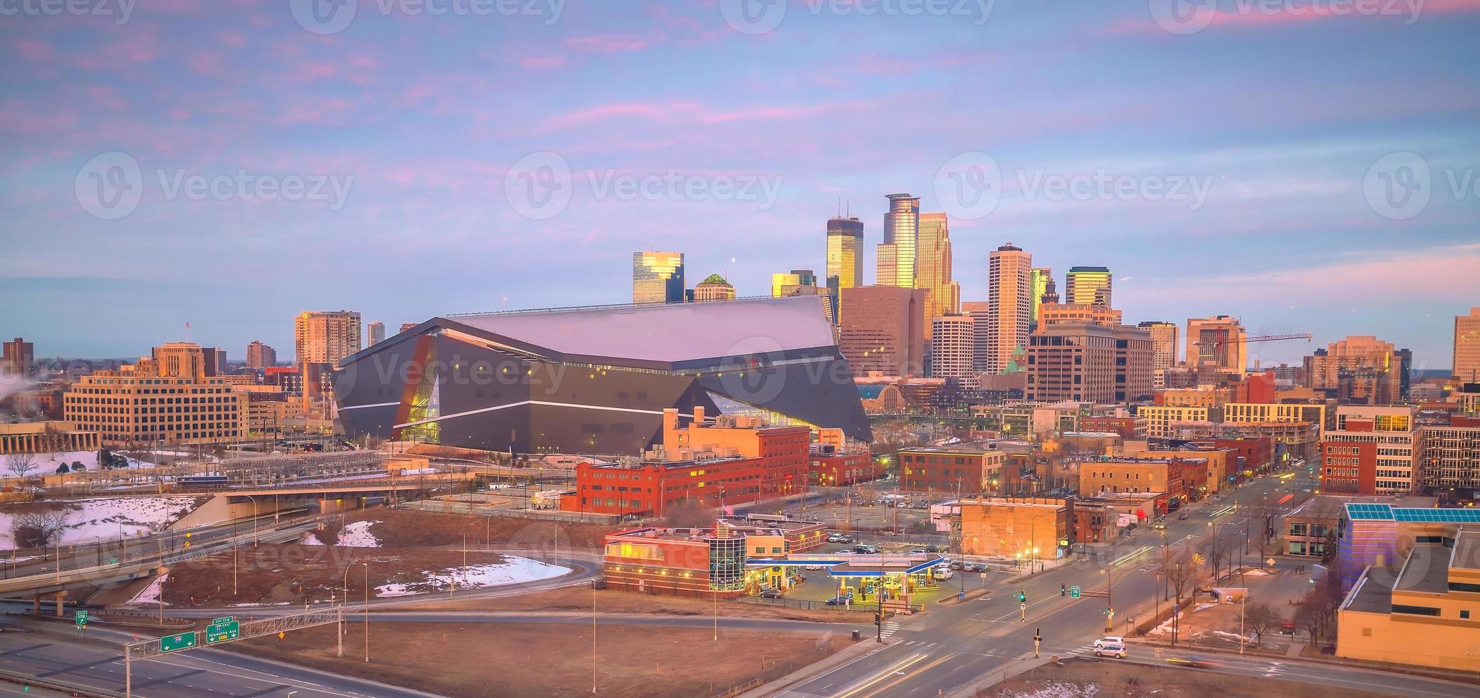 minneapolis city downtown skyline eua foto