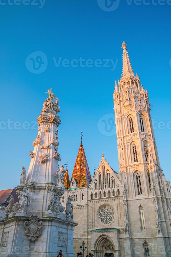 st. igreja de matias em budapeste foto