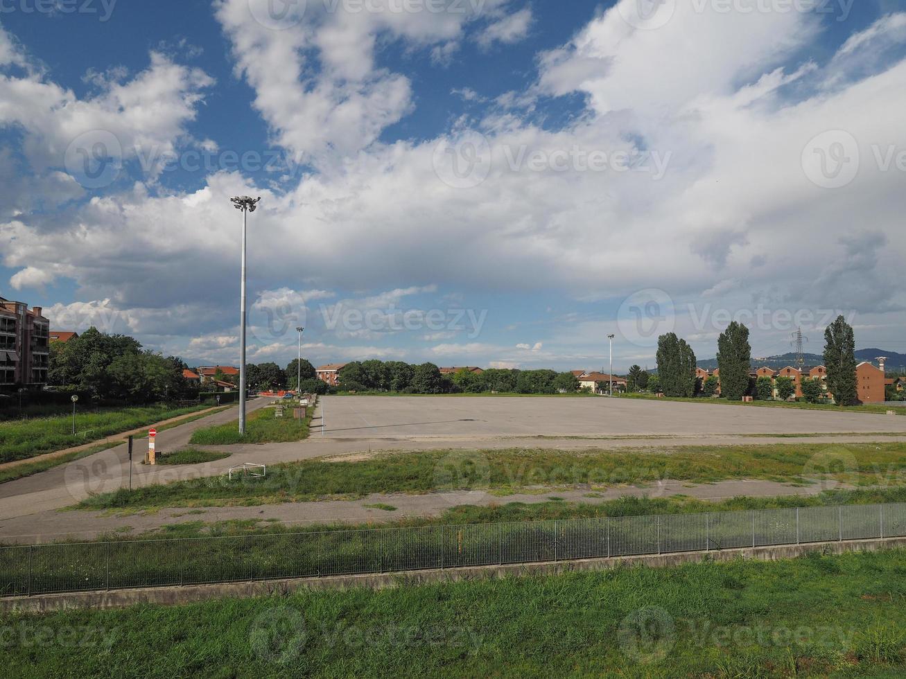 praça piazza freidano freidano em settimo torinese foto