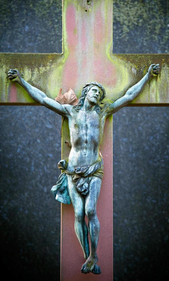 escultura de jesus símbolo da religião cristã foto