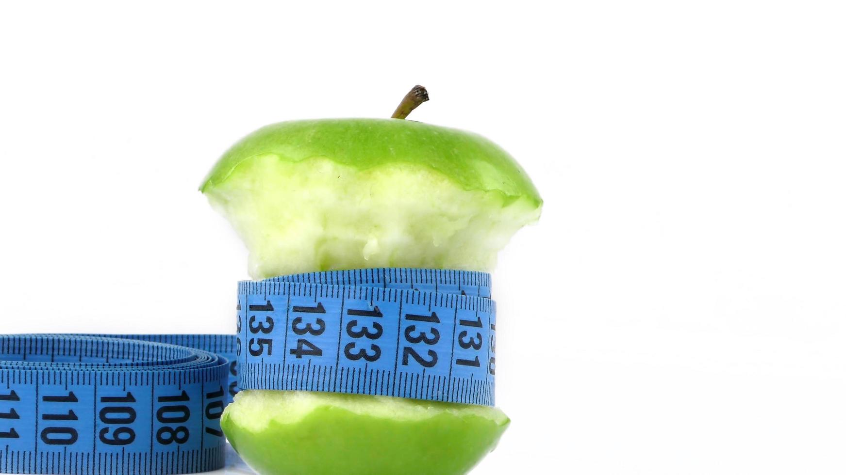 fruta saudável maçã e medição foto