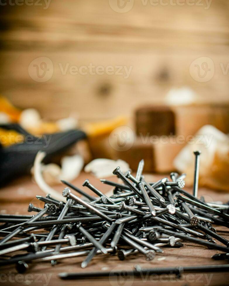 construção unhas em a mesa. foto