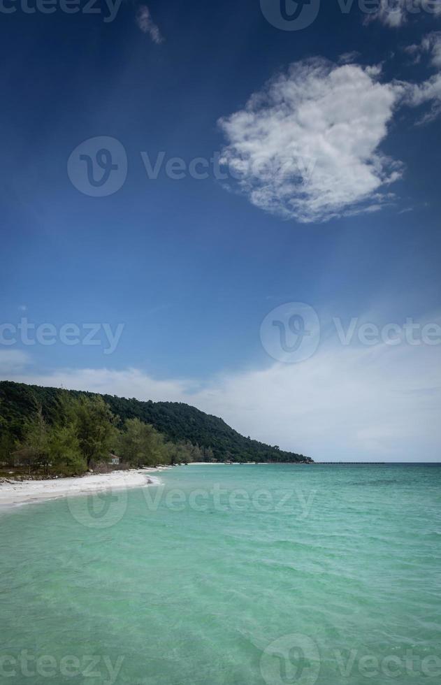 Long Beach no paraíso tropical, Ilha de Koh Rong, perto de Sihanoukville, Camboja foto