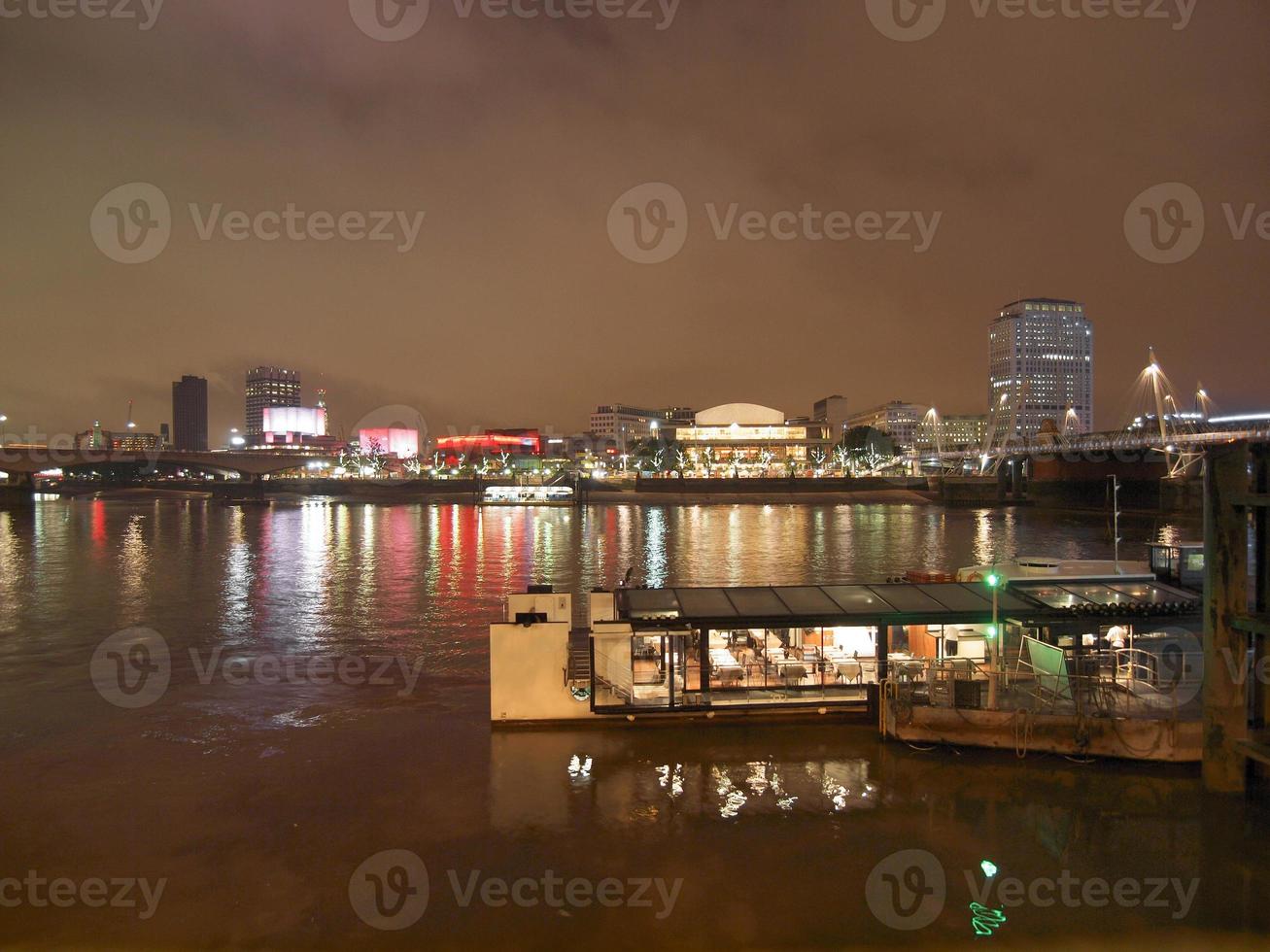 rio Tamisa margem sul, Londres foto