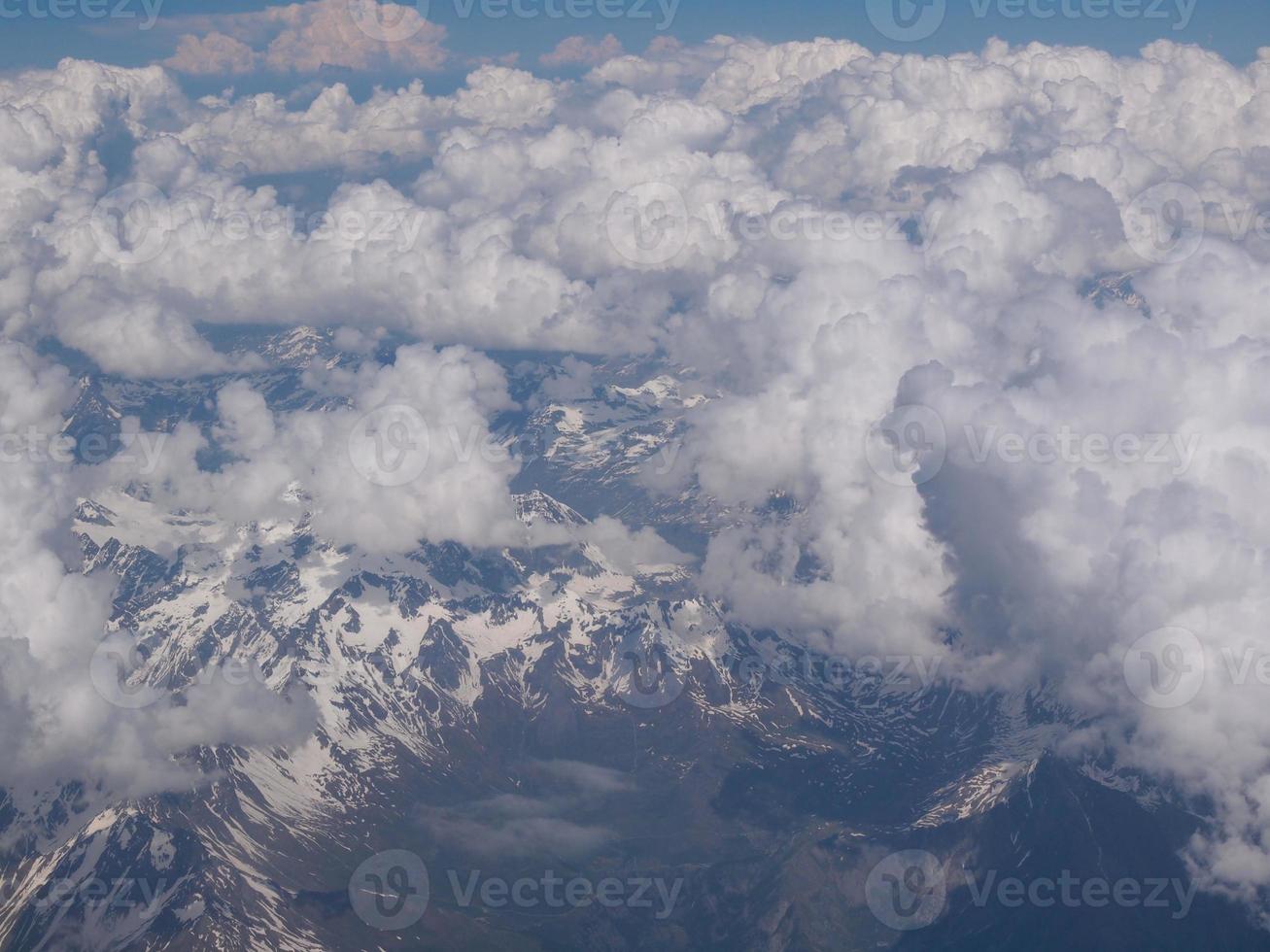 nuvens nos Alpes foto