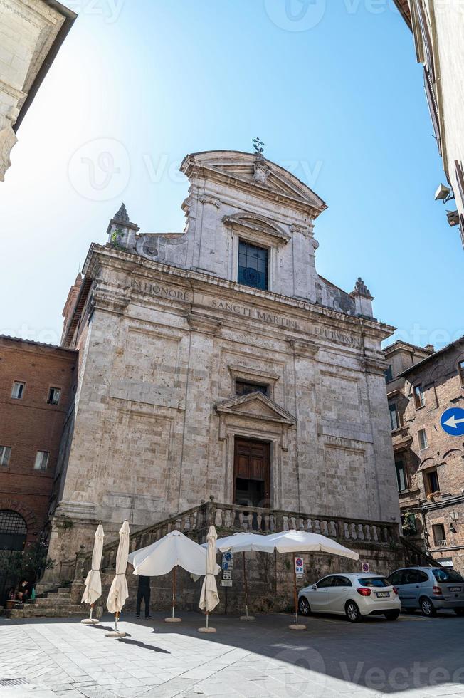 siena igreja de san martino no centro da cidade foto