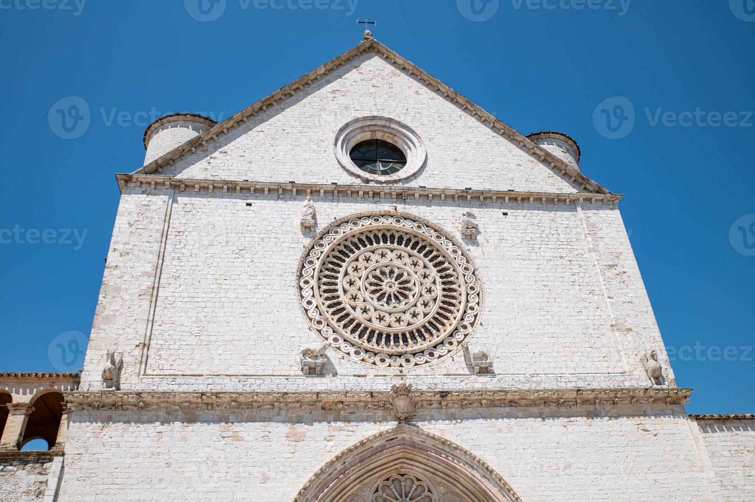 detalhe da basílica de santa chiara foto