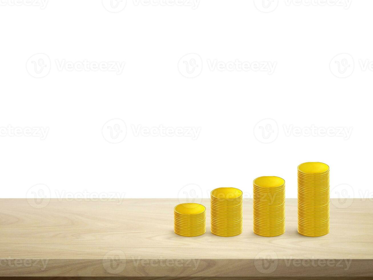 pilhas do ouro moedas dentro uma linha em uma de madeira mesa isolado em uma branco fundo foto