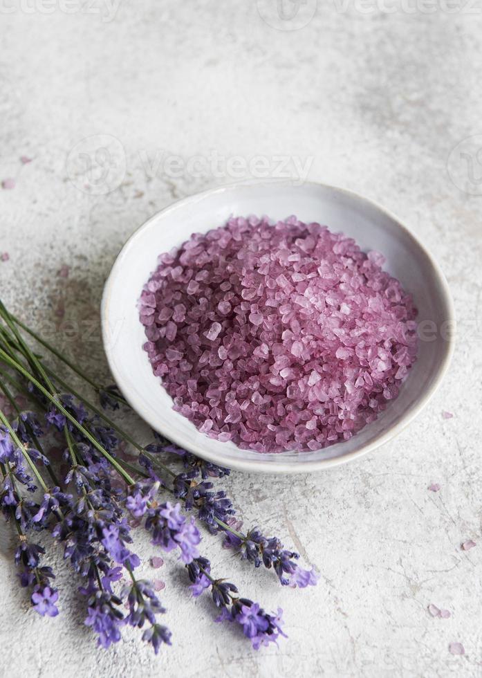 conjunto de cosmético spa orgânico natural com lavanda. foto