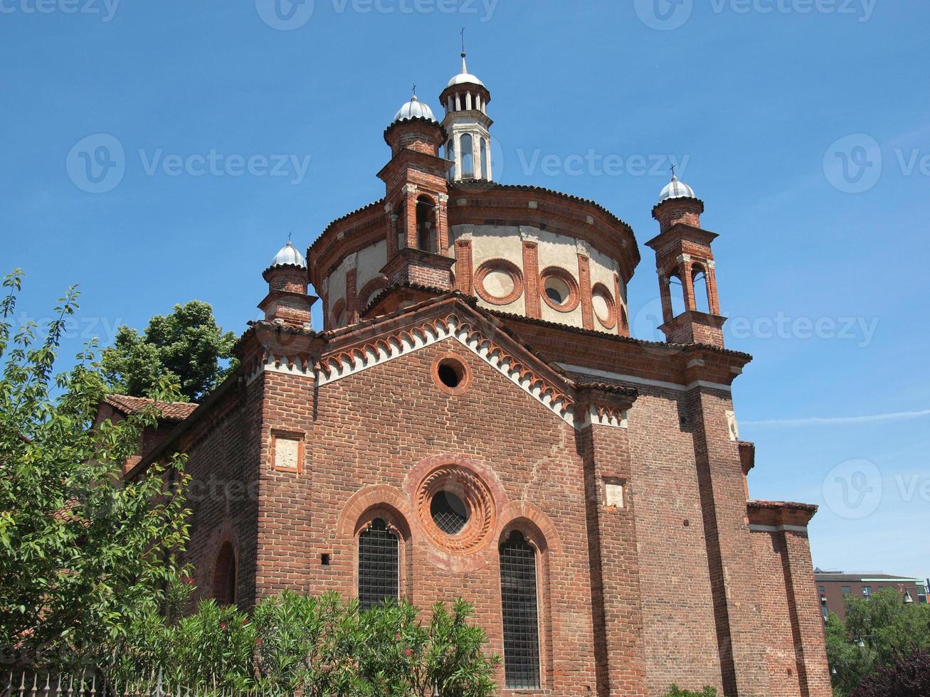 igreja de sant eustorgio, milão foto