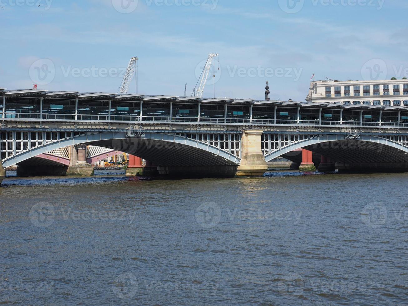 Rio Tamisa em Londres foto