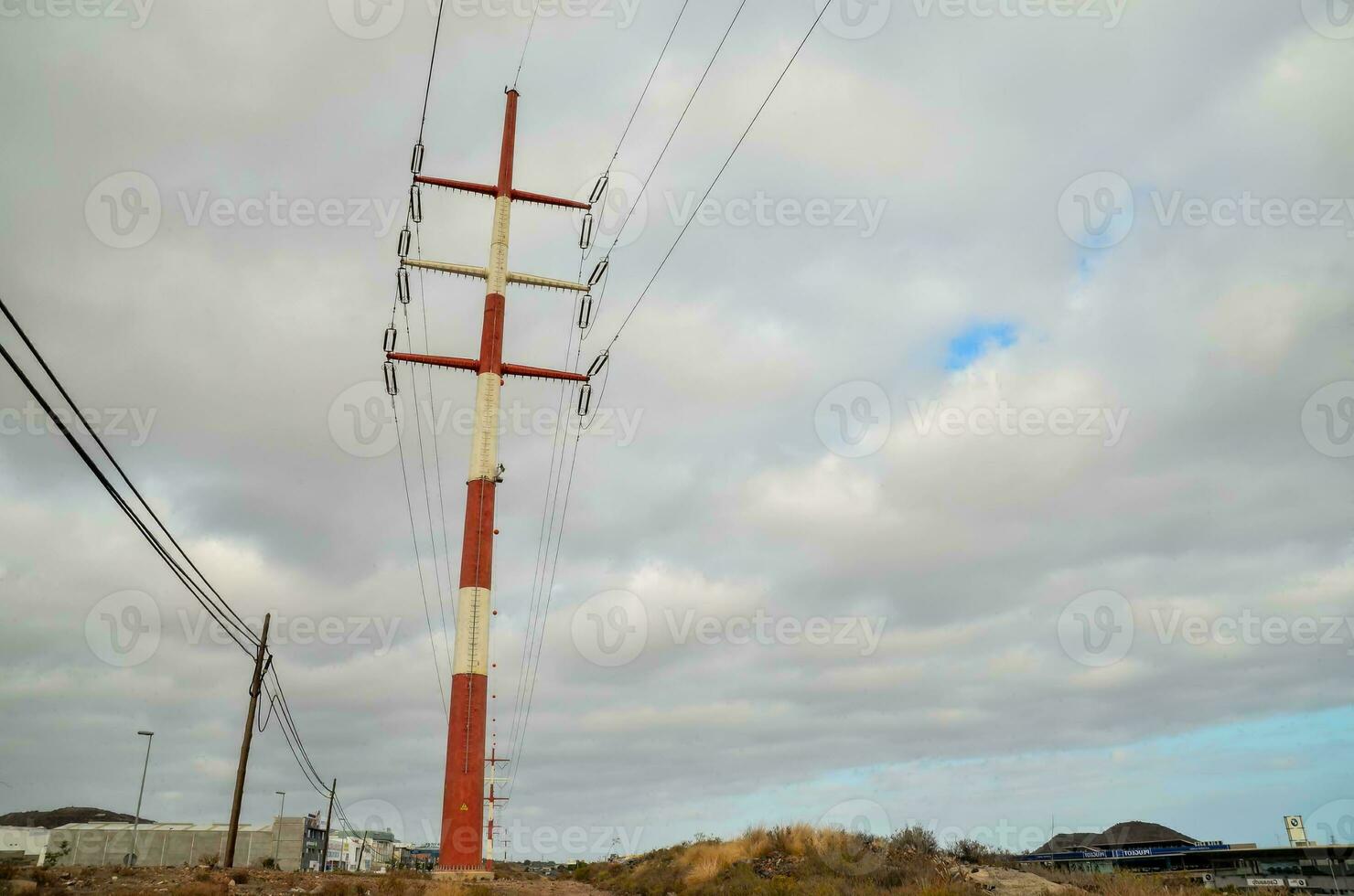 elétrico poder postes foto