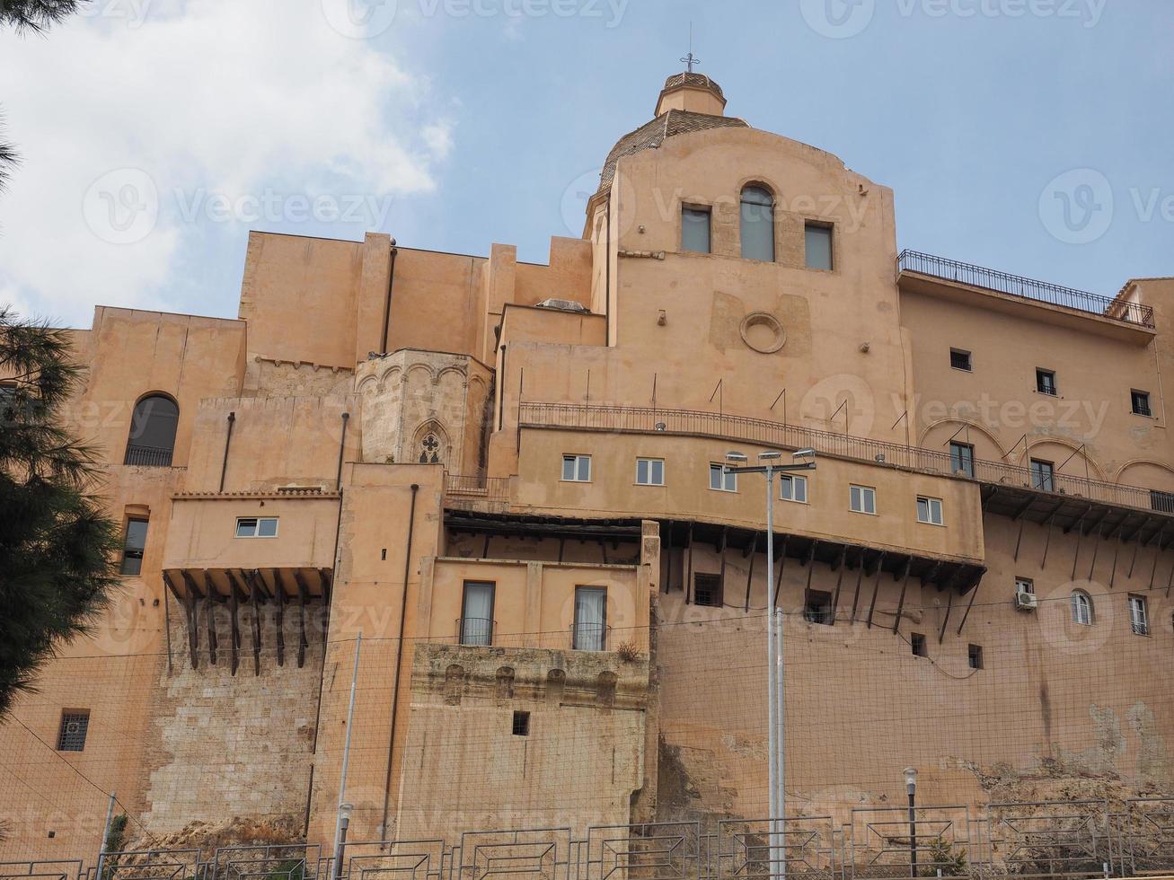 casteddu significa bairro do castelo em cagliari foto