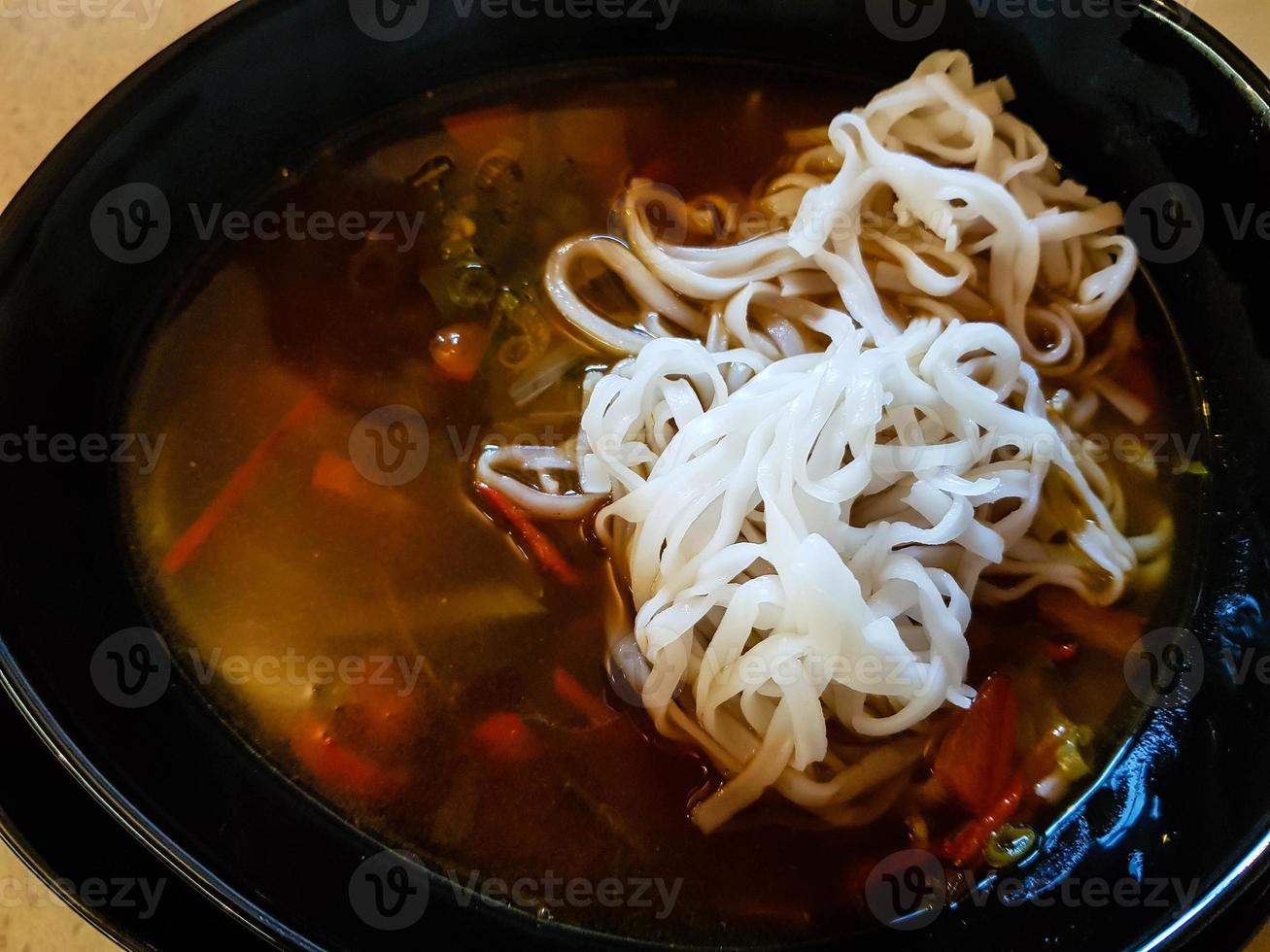 sopa de ramen japonesa foto