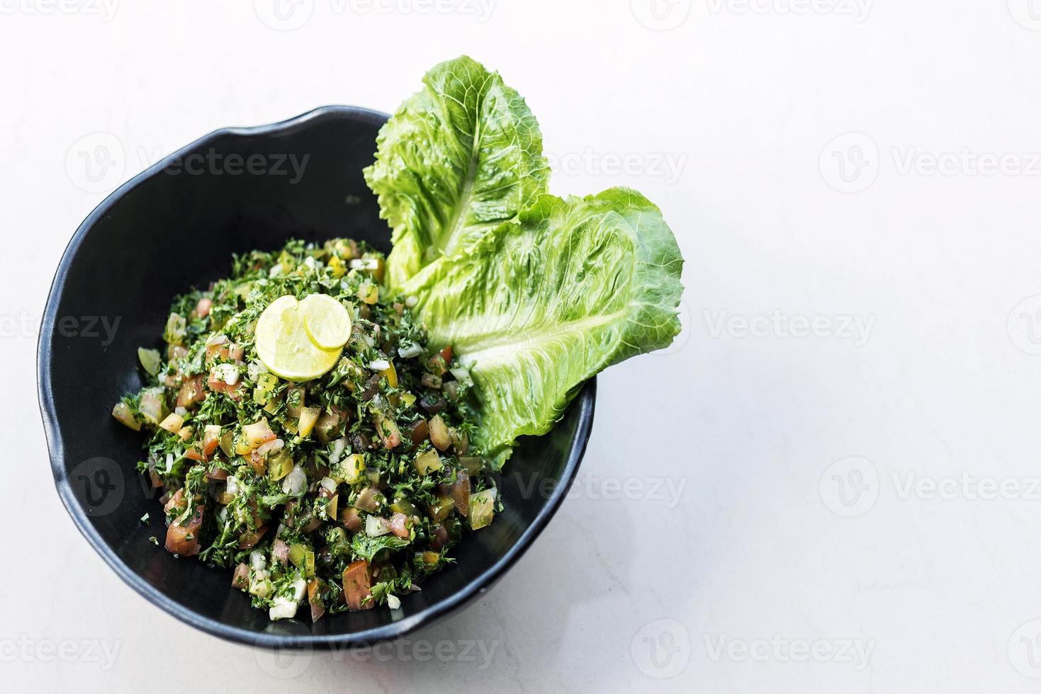 tabouleh tradicional libanesa saladeira fresca do Oriente Médio meze starter mezze foto