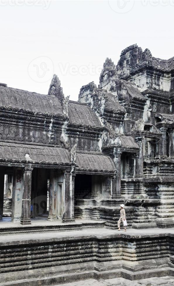 angkor wat famoso budista antigo marco histórico ruínas do templo perto de siem reap cambodia foto